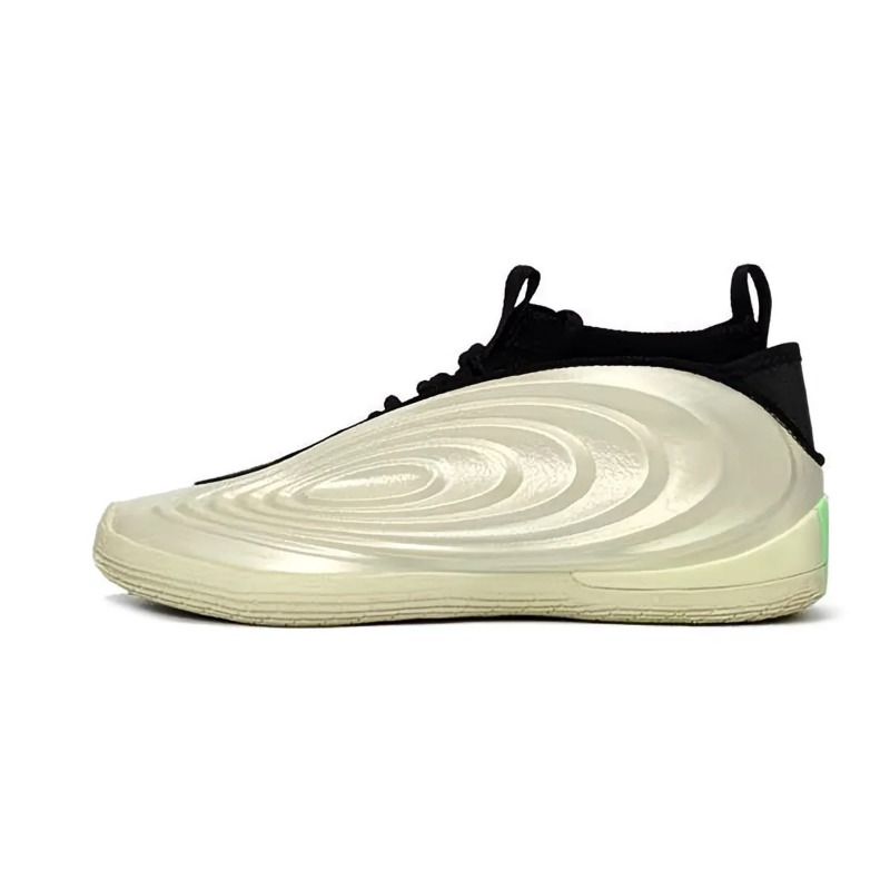 Superbes Chaussures de Basketb - Luxury Lifestyle Brand avis et prix